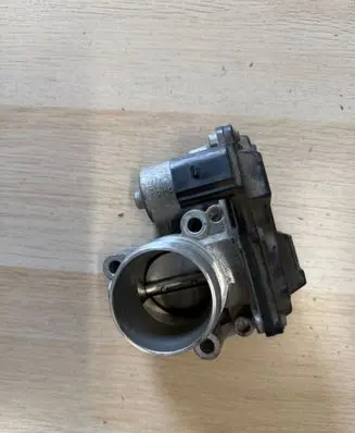 Ford Fiesta Throttle body valve CM5G9F991GA