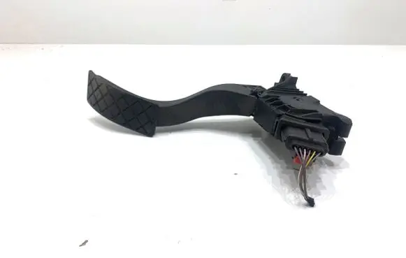 Skoda Octavia Mk3 (5E) Accelerator throttle pedal 