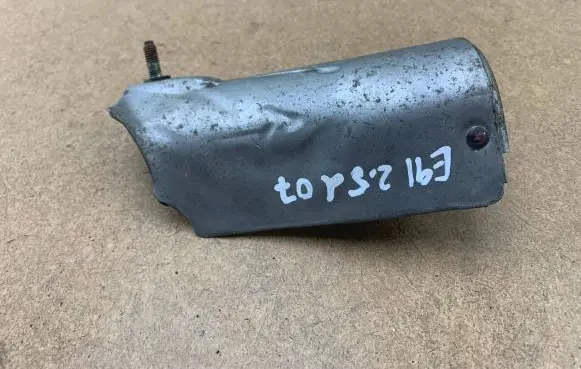 BMW 3 E90 E91 Heat shield in engine bay 7797685 11627797685