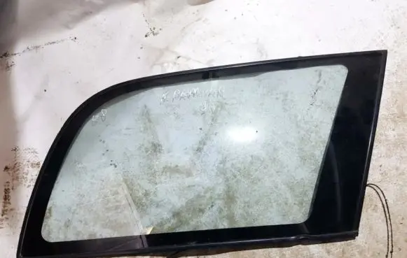 Nissan Primera Rear side window