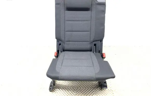Rear seat