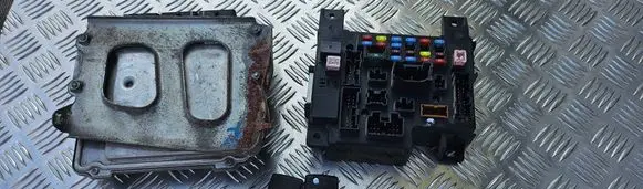 Peugeot 4007 Engine ECU kit and lock set 9663757980 9664487580 EDC16CP39