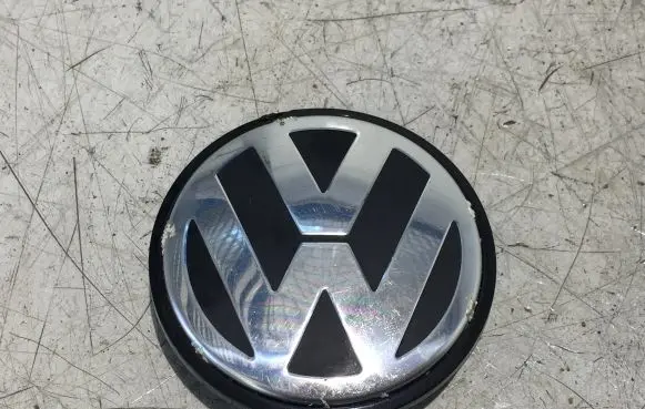 Volkswagen Scirocco Original wheel cap 6U7601171 3B7601171