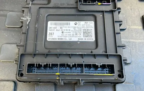 Hyundai Tucson IV NX4 Gearbox control unit/module 95400CZ071