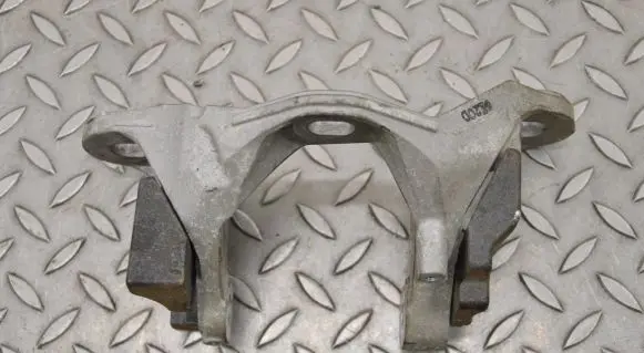 Mazda 3 II Engine mounting bracket