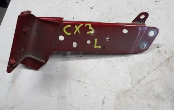Mazda CX-3 Fender mounting bracket