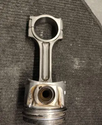 Renault Trafic II (X83) Piston with connecting rod 10587