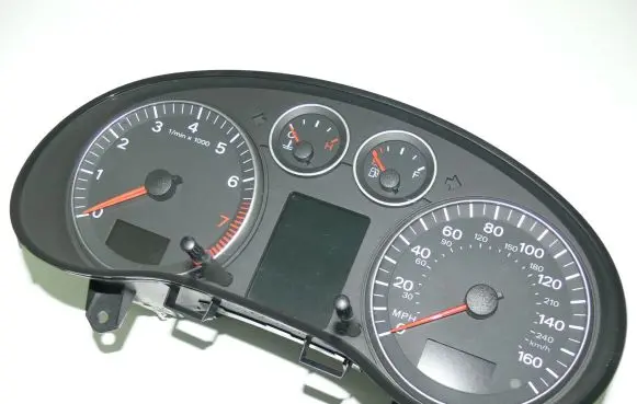 Audi A3 S3 8P Speedometer (instrument cluster) 8P0920981H