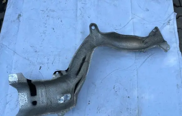 Renault Scenic IV - Grand scenic IV Exhaust heat shield 747615263R