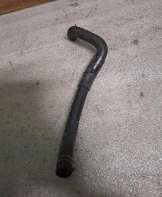 Subaru Legacy Engine coolant pipe/hose 8YTS