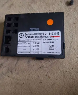 Mercedes-Benz E AMG W211 Gateway control module A2115403145 410213005012