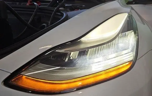 Tesla Model 3 Headlight/headlamp 1077375-00-C IMPRK1435945