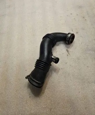 Citroen C4 I Air intake hose/pipe 9656953680