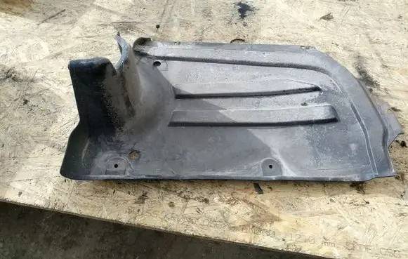 Volkswagen PASSAT B6 Rear underbody cover/under tray 3C0825216