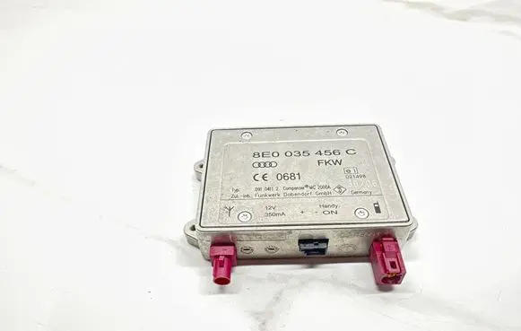 Audi A6 Allroad C6 Aerial antenna amplifier 8E0035456C 09104112