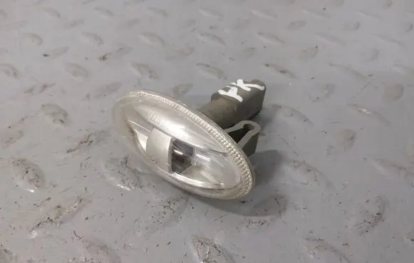 Peugeot Partner III Front fender indicator light 9680057480