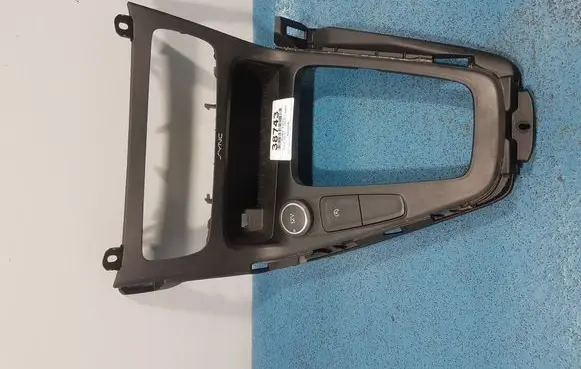 Ford Focus ST Center console F1EBA044H83a