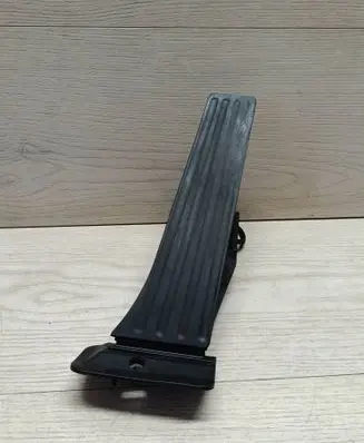 BMW 5 F10 F11 Accelerator throttle pedal 6860784 25916010 1212132659A