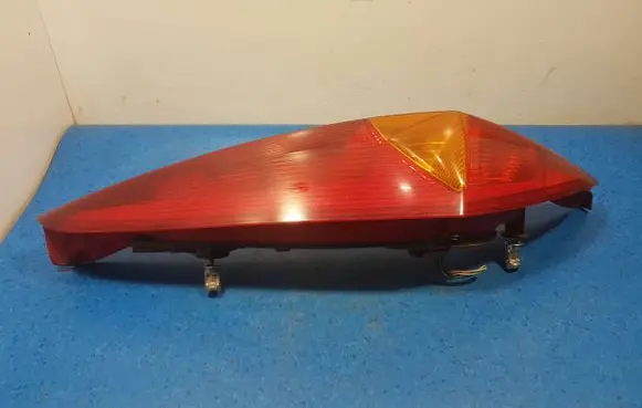 Fiat Punto (188) Rear/tail lights