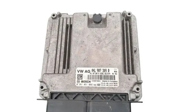 Volkswagen PASSAT B8 Engine control unit/module 04L907309R 0281031066