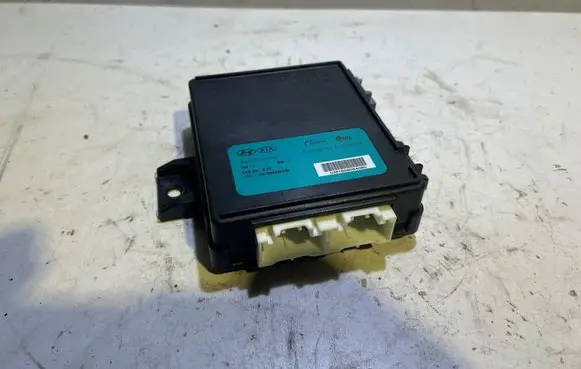 KIA Sorento Tailgate/trunk control unit/module 95470C5100 1806084080