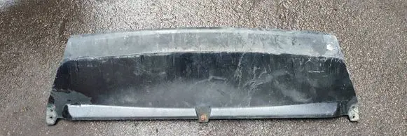 Front bumper lip
