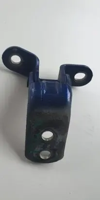 Toyota Prius (XW30) Front door upper hinge