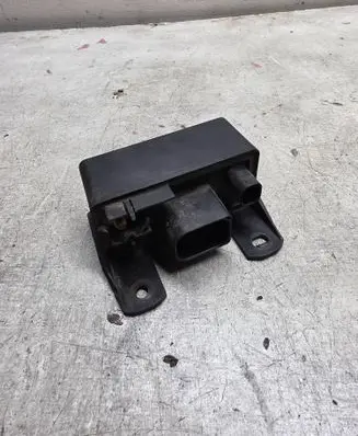 Mercedes-Benz E W211 Glow plug pre-heat relay PA6GF30