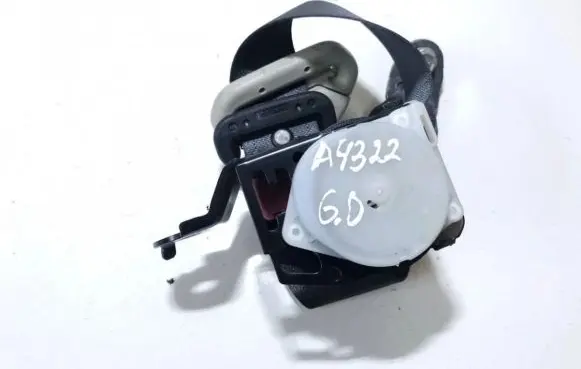 Subaru Legacy Rear seatbelt 