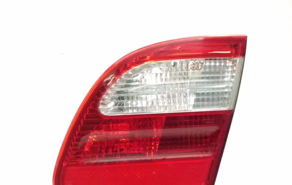 Mercedes-Benz E W211 Tailgate rear/tail lights A2118201464