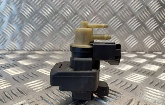 Suzuki Grand Vitara II Turbo solenoid valve 8200486264 70115200