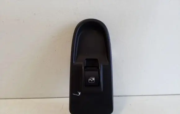 Iveco Daily 5th gen Electric window control switch 5801484225