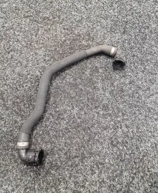 BMW 5 G30 G31 Engine coolant pipe/hose 8663047