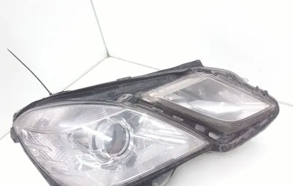 Mercedes-Benz E W212 Headlight/headlamp A2128208261