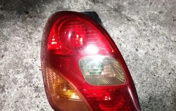 Toyota Avensis Verso Rear/tail lights