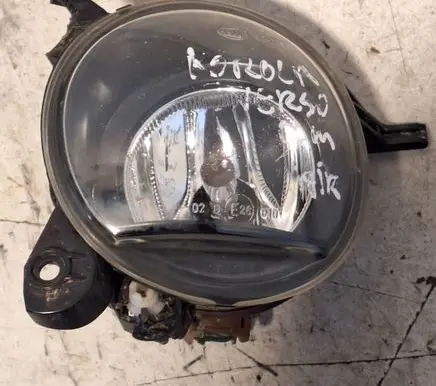 Toyota Corolla Verso AR10 Front fog light 1N027097501 812200F010