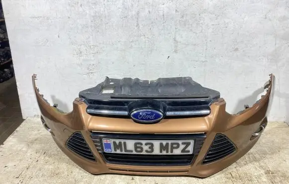 Ford Focus Front bumper