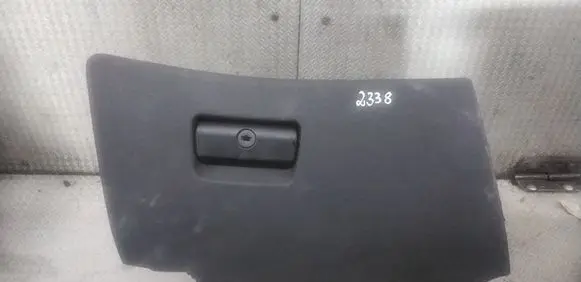 BMW 5 E39 Glove box