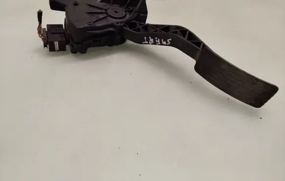 Smart ForFour I Accelerator throttle pedal A4543000104 MR955216
