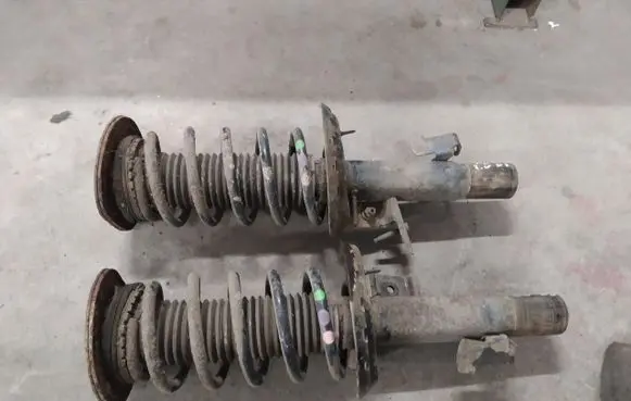 Volvo V60 Front shock absorber/damper