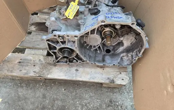 Mitsubishi Outlander Manual 5 speed gearbox W5M512X4B