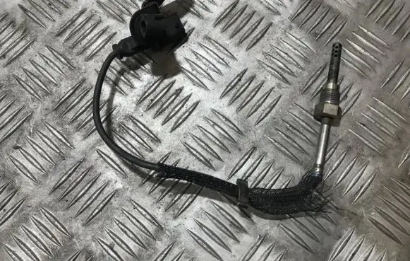 Opel Zafira B Exhaust gas temperature sensor fgp55355404 0608198107013