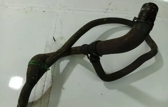 Renault Fluence Engine coolant pipe/hose 