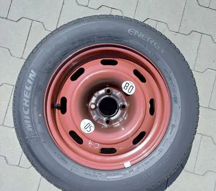 Citroen C4 I R15 spare wheel