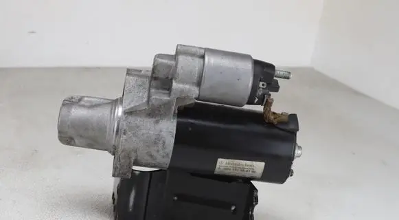 Mercedes-Benz E W212 Starter motor A0061519801 0986023173