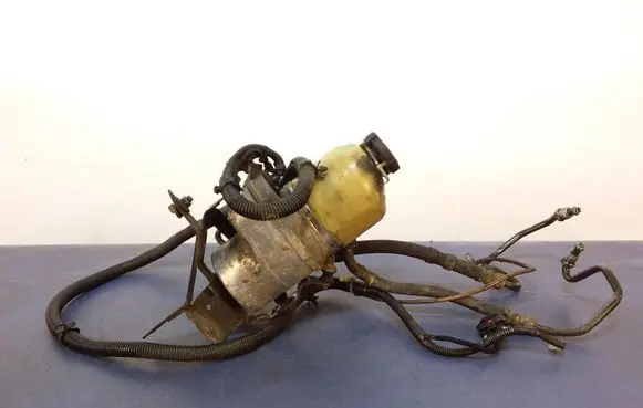 Opel Astra H Power steering pump 