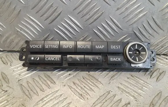 Nissan X-Trail T30 Head unit multimedia control 28395EQ300 T31000A1601000