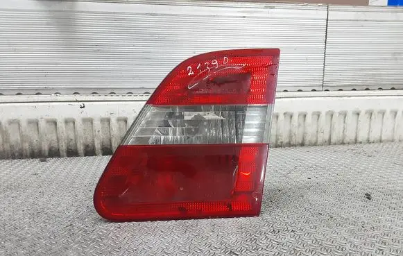 Mercedes-Benz B W245 Tailgate rear/tail lights