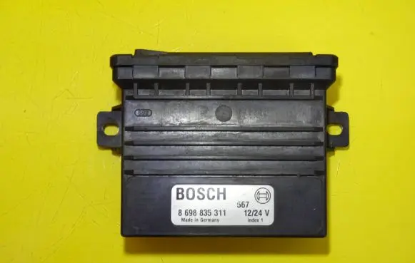 Audi A8 S8 D2 4D Parking PDC control unit/module 8698835311