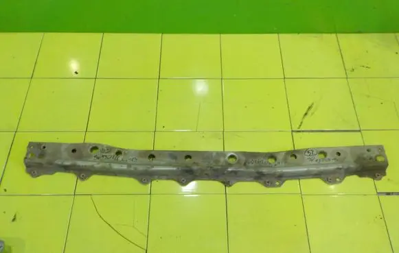 Toyota iQ Front bumper support beam 